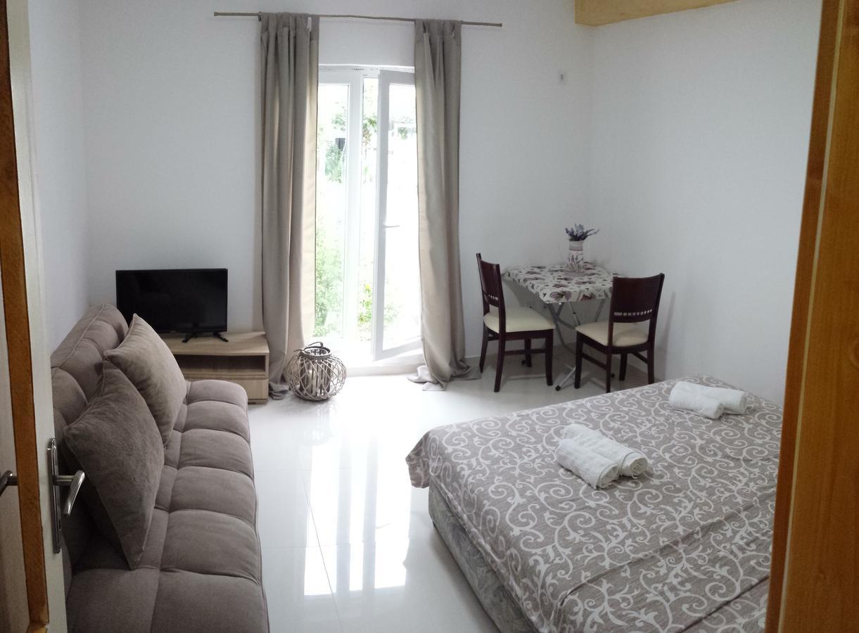 Apartments As Budva Bagian luar foto